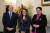 멜리사 리 장관(가운데)이 크리스토퍼 럭슨 뉴질랜드 총리(왼쪽), 신디 키로 뉴질랜드 총독과 기념 촬영을 하고 있다. [연합뉴스]