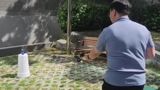 국과수도 깜짝 "기증해달라"…'30m 사격' 장치 만든 태국인 부부