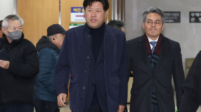 '이재명 분신' 김용 징역 5년에…이 측 "부정자금 1원도 없었다" 