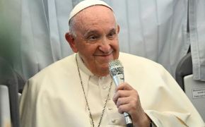 86세 고령에 탈장, 독감 등 병치레…교황 ”나 살아있다” 농담