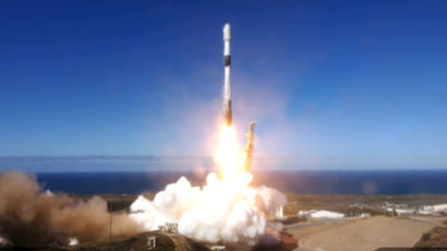 한국 첫 정찰위성 美서 발사 성공…궤도 안착 후 지상과 교신