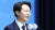  이탄희 더불어민주당 의원이 지난달 28일 서울 여의도 국회 소통관에서 기자회견을 열고 연동형비례제 사수와 위성정당 금지를 촉구하고 있다. 뉴스1
