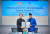 ▲경희사이버대학교 지난 12월 11일 네오르네상스관에서 김진희 부총장(왼쪽)과 네팔 NIST 대학 재단 마하브 프랫사 바랄 이사장과 양교 교류를 위한 협약을 체결했다.
