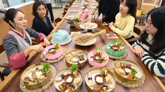 [포토타임] '땅으로부터 온 레시피'... 농부의 입맛을 잇다