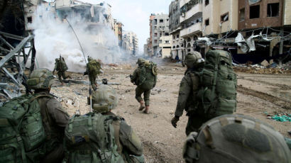 '저강도 전쟁' 원하는 미국, 국방장관 보내 압박…이스라엘, 인질 협상 재개 인정