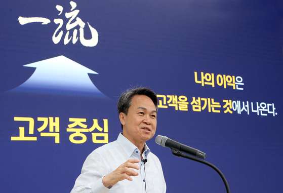 "전쟁 중 장수 안바꾼다" 신한금융, 자회사 CEO 9명 전원 연임
