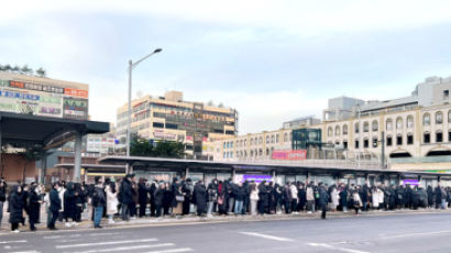 [사진] 김포골드라인 열차고장 … 한파 속 출근대란