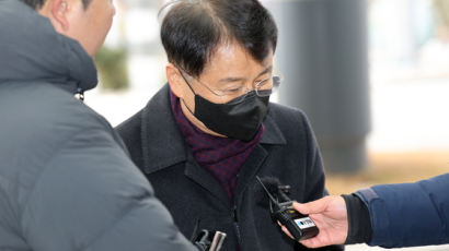 “맞은 적 없어”…위증 혐의 이귀재 전북대 교수 구속