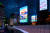 서울 강남구 삼성동 무역센터 일대는 국내 유일의 '옥외광고물 자유표시구역'이다. 사진은 파르나스미디어타워와 현대백화점 옥외 광고. 사진 중앙포토