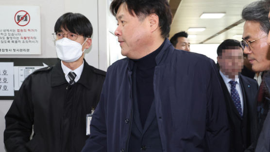 [속보] 검찰, 민주당 부대변인 압색…김용 재판 위증 관여 의혹
