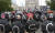2017년 폴란드 바르샤바에서 여성들이 낙태법 강화에 반대해 검은우산 시위를 벌이고 있다. AP=연합뉴스