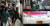 기사와 관련 없는 사진. 광역버스에 오르는 승객들. [뉴스1]