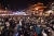 춘절 연휴 기간인 지난 1월 24일 난징의 푸쯔먀오(夫子廟) 일대가 관광객으로 붐비고 있다. AFP=연합뉴스