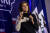 지난 21일 미국 아이오와 애나모사에서 열린 선거유세에서 니키 헤일리 공화당 대선 경선후보가 연설하고 있다. 헤일리 후보는 최근 여론조사에서 지지율이 급상승하고 있다. [AP=연합뉴스]