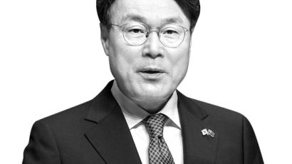정권 따라 바뀌는 ‘포스코 회장님’…최정우 회장 3연임 도전은?