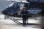 톰 크루즈가 '탑건: 매버릭' 월드 프리미어에 헬리콥터를 타고 도착하고 있다. AFP=연합뉴스