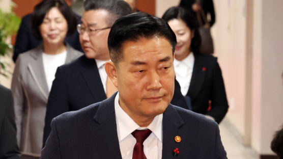 신원식 국방장관, “독도 영유권 분쟁은 사실” 과거 글 비공개