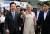 민주당 이재명 대표가 지난해 5월 10일 경남 양산시 하북면 평산책방을 방문해 문재인 전 대통령을 만나고 있다. 송봉근 기자