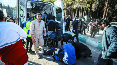 '美에 피살' 이란 솔레이마니 추모식서 폭발…최소 103명 사망