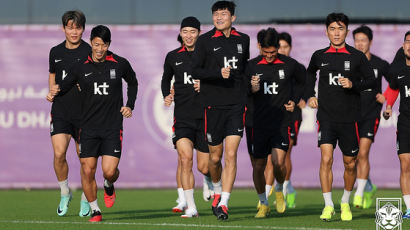 아시안컵 D-7…똘똘 뭉친 한국 vs 분열된 일본