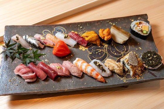 “오사카의 스시키리몬: 세계에서 가장 비싼 스시를 맛보다”