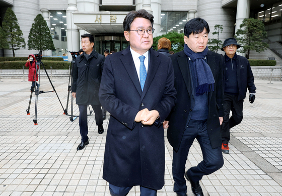 '징역 3년' 황운하 '돈봉투 부스럭' 노웅래도 적격…野검증 논란