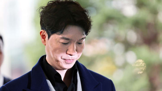 박수홍 "굉장히 착잡하고 황망"…친형 징역 7년 구형에 심경 토로