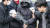 경복궁 낙서 사건을 모방해 2차 낙서를 했던 20대 남성 설모씨가 지난해 12월 28일 오전 서울 성북구 성북경찰서에서 검찰로 송치되고 있다. 뉴스1