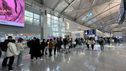 인천공항 하루 이용객 20만명 돌파...코로나19 이전으로 '완전 회복'