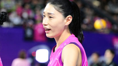 흔들리는 흥국생명… 우승 간절한 김연경은 어쩌나