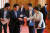 2018년 9월 11일 장하성 전 청와대 정책실장(왼쪽 둘째)과 김현미 전 국토교통부 장관(오른쪽)이 청와대에서 열린 국무회의에 참석하며 악수하고 있다. [청와대사진기자단]
