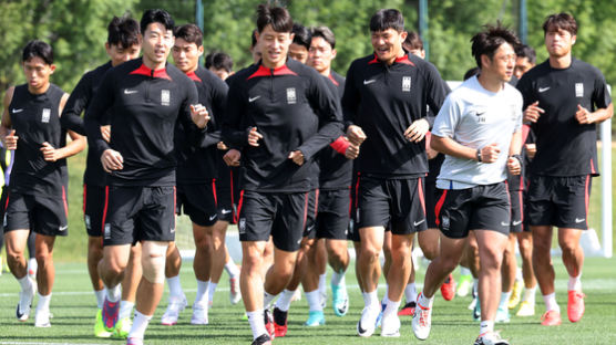 한국 대표팀, 요르단 오른쪽을 봉쇄하라