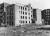 1970년대 미국 뉴욕 사우스 브롤크스의 샬럿 스트리트에 방치된 건물 모습. [사진 사이]