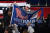 지난 15일(현지시간) 미국 아이오와 코커스 직후 도널드 트럼프 전 대통령의 지지자들은 디모인의 아이오와 이벤트센터에 모여 대규모 파티를 열고 승리를 자축했다. AFP=연합뉴스