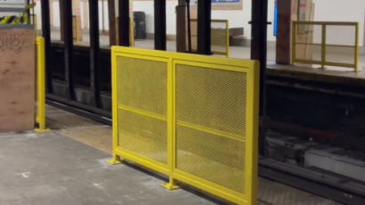 뉴욕 지하철서 승객 선로로 밀치는 묻지마 공격 증가…차단망 등장