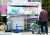 지난 21일 서울 종로구 서울대학교병원에 운영 종료된 선별진료소 컨테이너가 그대로 남아 있다.   연합뉴스
