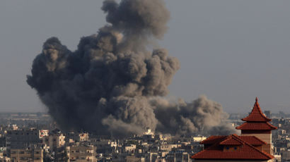 이스라엘군, 유엔 피란민 시설 탱크로 공격해 9명 사망