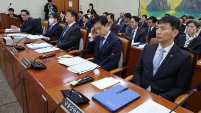 김주현 "ELS 판매 중지 공감" …은행들 ELS 중단하나