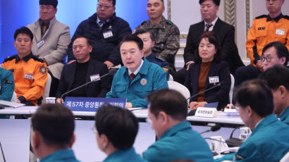 尹 "북한은 비이성적 집단…선거 개입 위한 여러 도발 예상"