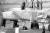 1976년 하코다테 공항에 착륙한 MiG-25. 조사 결과 순간적으로 마하 3의 속도를 낼 수 있을 뿐이지 여타 비행 성능은 상당히 떨어지는 것으로 판명되었다. Crew Daily