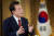 윤석열 대통령이 지난 4일 서울 용산 대통령실 청사에서 KBS와 특별대담을 하고 있다.연합뉴스
