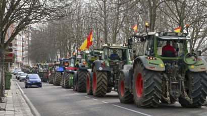 900만 농민표 잡으려고…EU, 논쟁 중이던 농약법 폐기