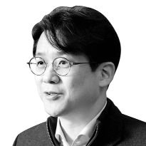 김현철 홍콩과학기술대 경제학과·정책학과 교수, 의사