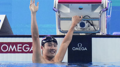 마침내 금메달이다…황선우, 자유형 200ｍ 세계 정상 우뚝