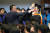 지난 16일 대전 유성구 한국과학기술원(KAIST·카이스트)에서 열린 학위 수여식에서 한 졸업생이 윤석열 대통령에게 항의하자 경호원들이 제지하는 모습. 뉴스1