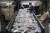 지난 2021년 10월 6일 페트병을 재활용하는 경기 김포시 월곶면의 씨케이 김포지점에서 작업자들이 재활용이 안 되는 이물질을 선별하고 있다. 연합뉴스