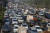 인도 뭄바이의 도로에 차량이 꽉 들어서있는 모습. EPA=연합뉴스