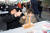 지난해 11월 ‘구미 라면 축제’에서 방문객들이 라면을 먹고 있다. [사진 구미시]