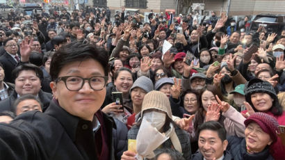 [월간중앙] 정치풍향 | “6인의 호위무사 당내 포진, 총선은 친한계 뿌리내리는 과정”