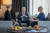 바이든 대통령(가운데)이 22일 샌프란시스코에서 나발니의 아내 율리아(오른쪽)와 딸 다샤를 만나고 있다. AFP=연합뉴스 